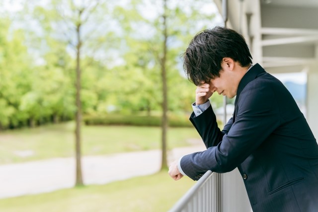マンション売却を検討する際、多くの人が「できるだけ高く売りたい」と考えるでしょう。