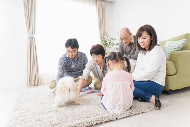 施設に入った親の家を売却するか検討する際に確認すること